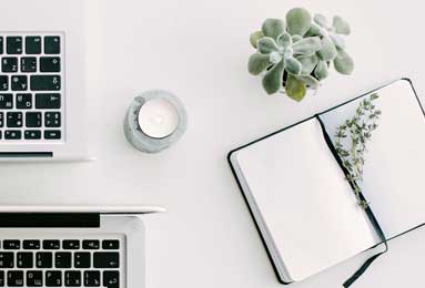 巅峰期在拜仁一言难尽，黄昏期却在曼城担任主力，多面手很难评判